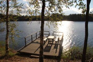 Rastplatz an einem See in Finnland ©Foto: Tarja Prüss